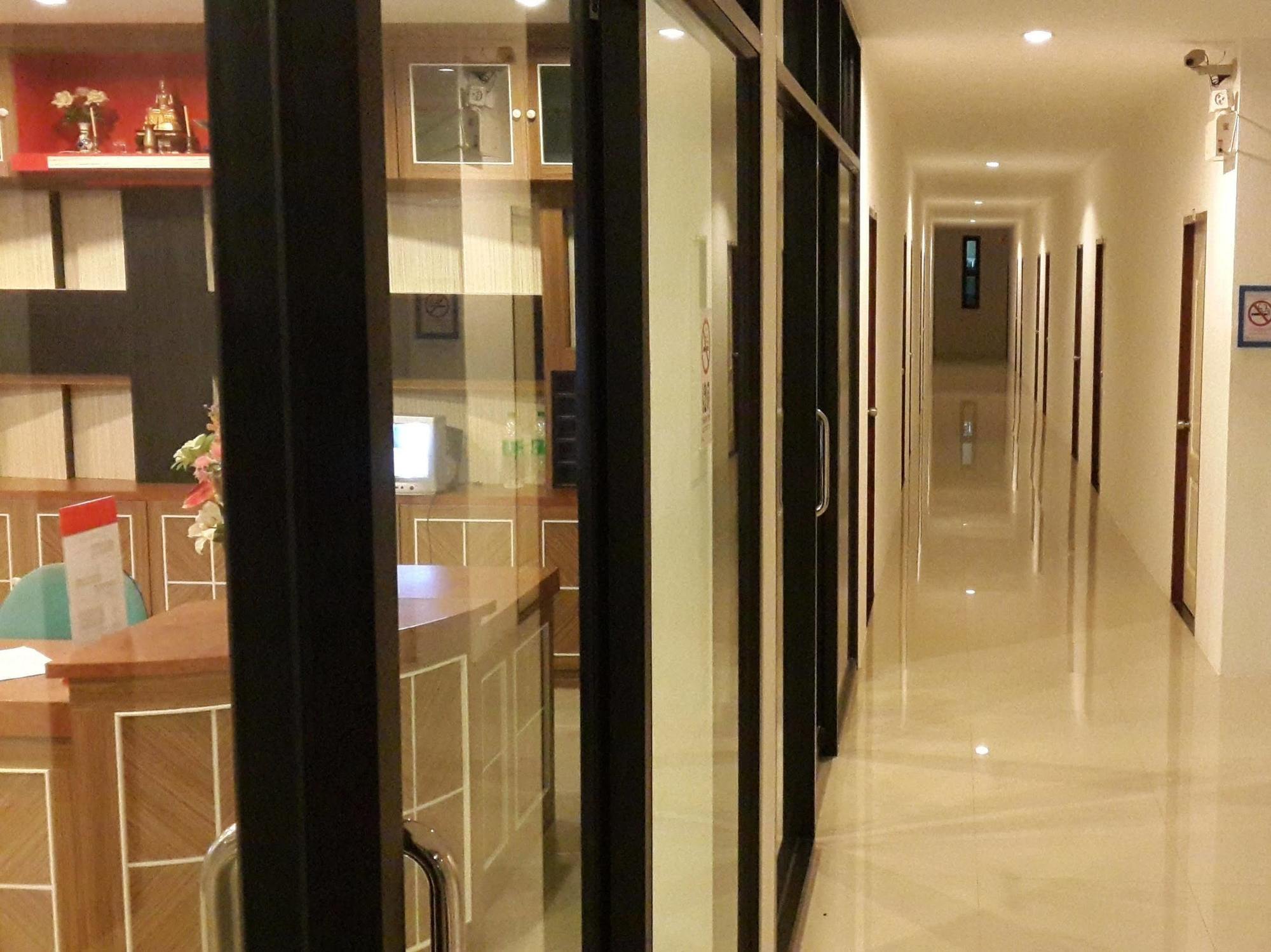 Phuthara Mansion Apartment Phuket Exterior foto